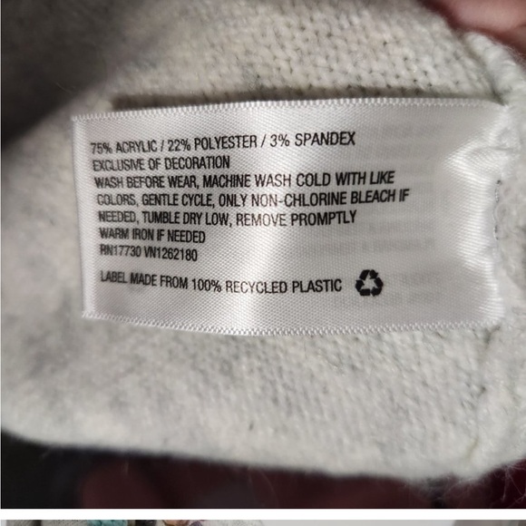 Girls Cat & Jack Pom Pom Poncho - Picture 4 of 4